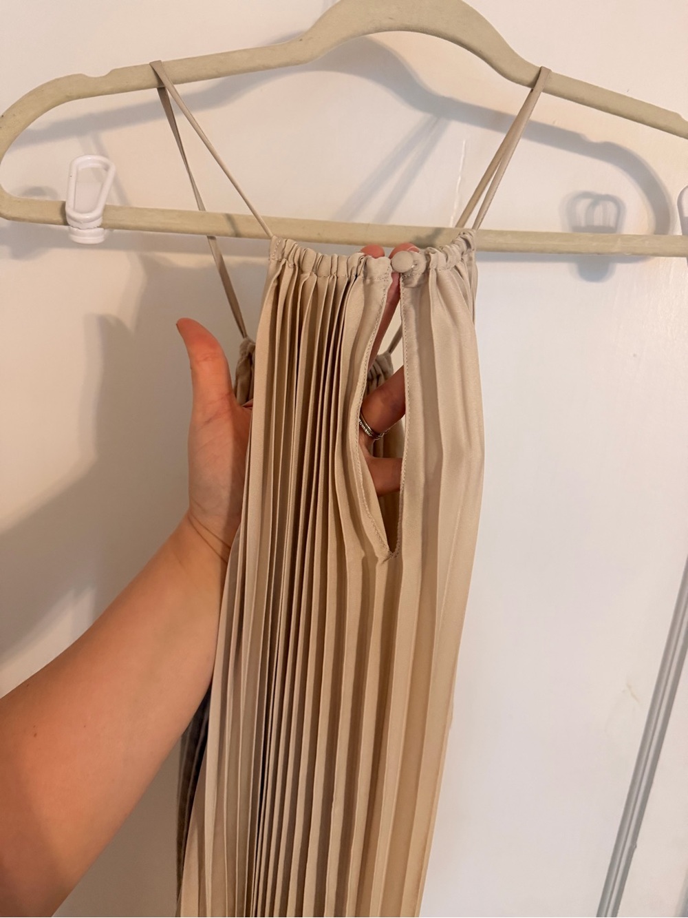 Banana Republic Cream Pleated Halter Maxi Dress - Picture 9 of 11